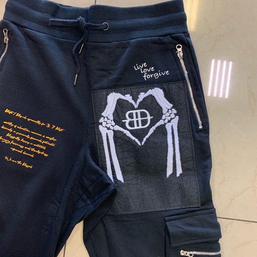 Blessed jogger zipper sweatpants Sz medium - Picture 4 of 9
